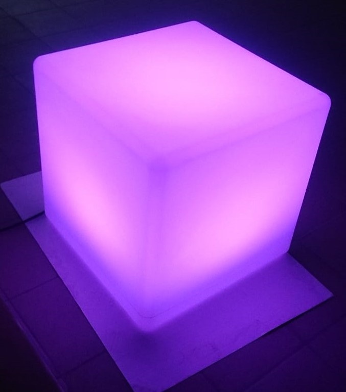 Светильник cube. Светильник светодиодный куб. Светящийся куб. Светящиеся диодный куб. Световой куб светильник.